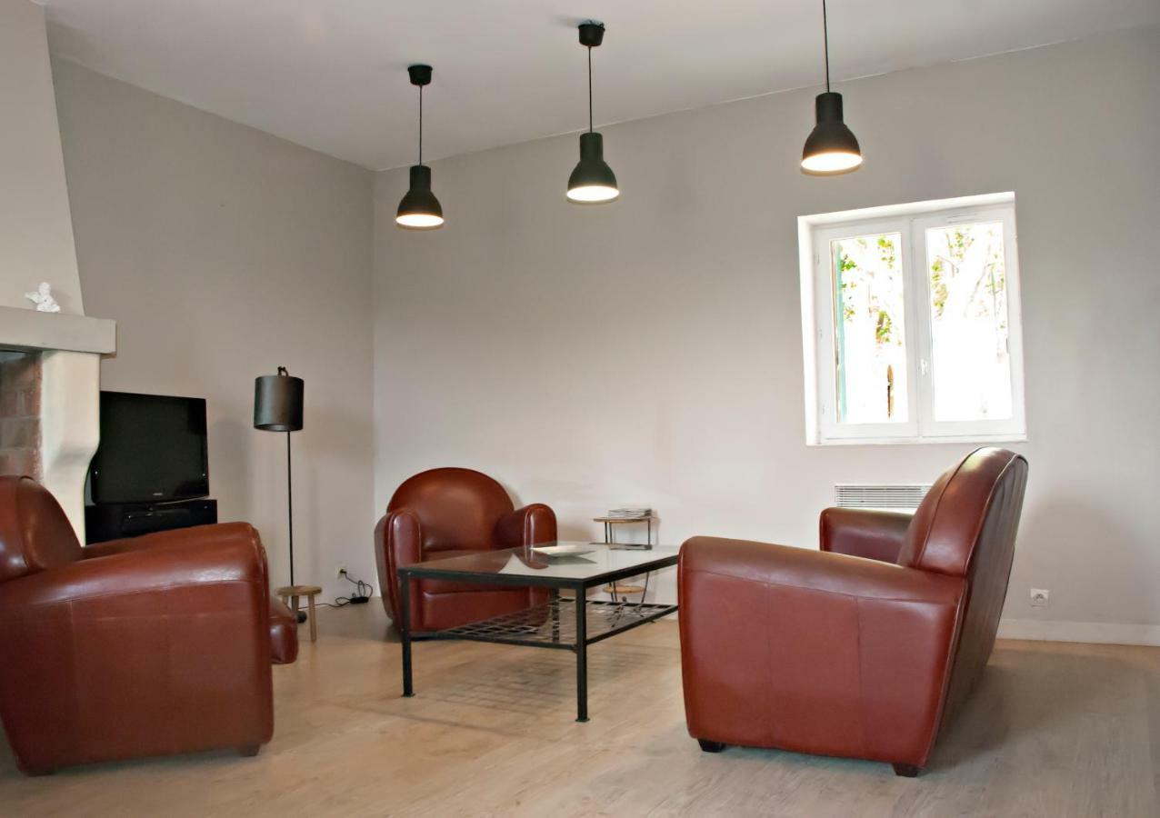 Gite De Mougeres Caux Экстерьер фото